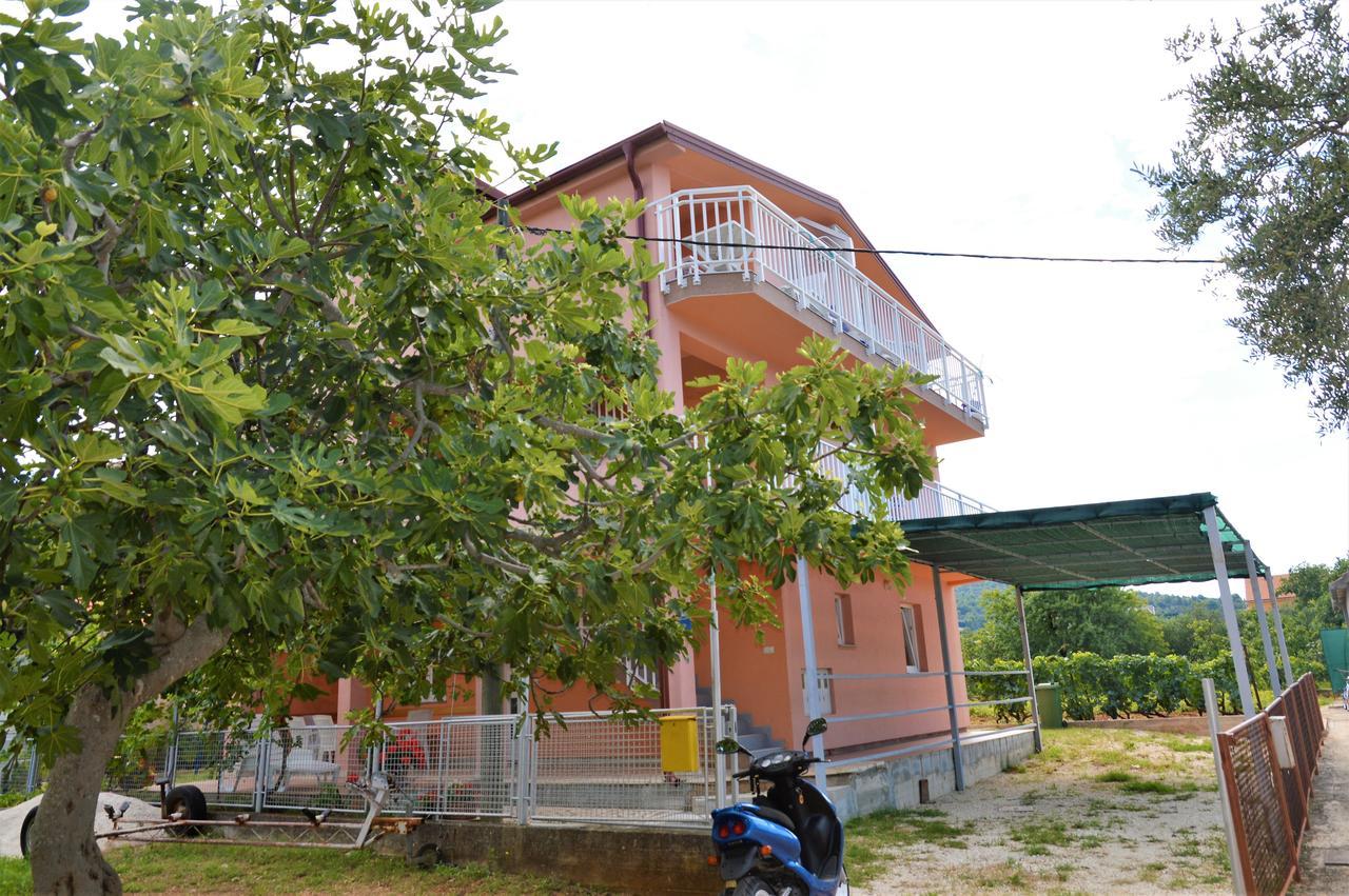 Apartmani Ramljak Marina Exterior photo